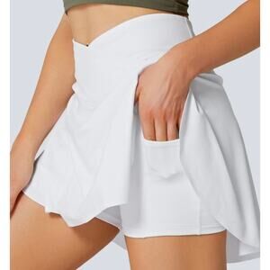 Halara Skort Women's Everday Cloudful Air Crossover 2-in-1 Tennis Skirt Med Wht